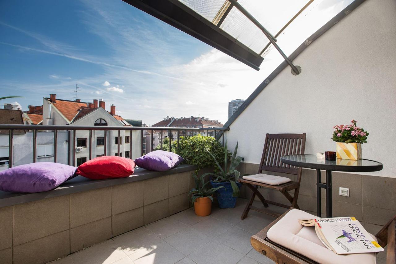 Apartment Penthouse Apartment With Private Parking Zagreb